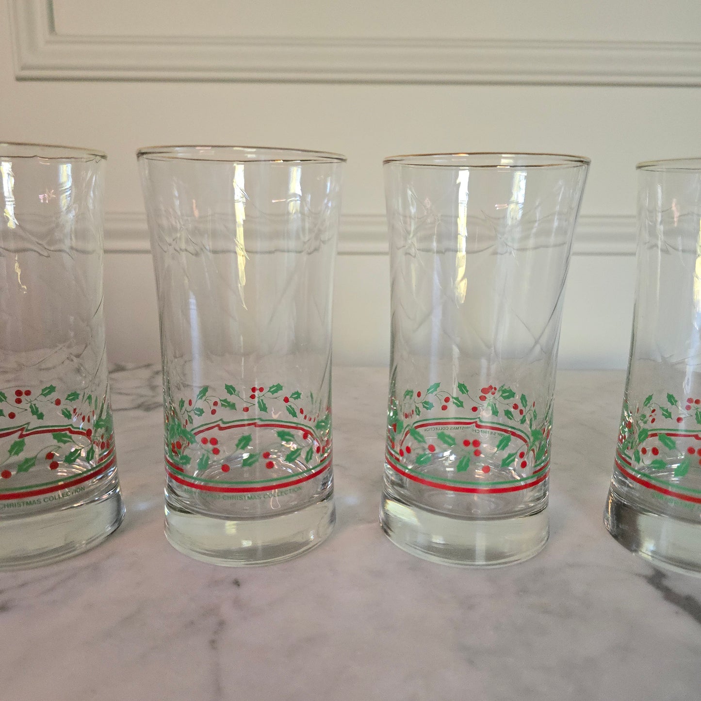 Set of 5 - Vintage Holiday Glasses