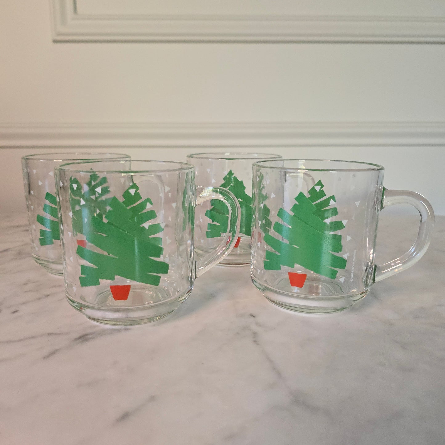 Set of 4 - Vintage Holiday Mugs