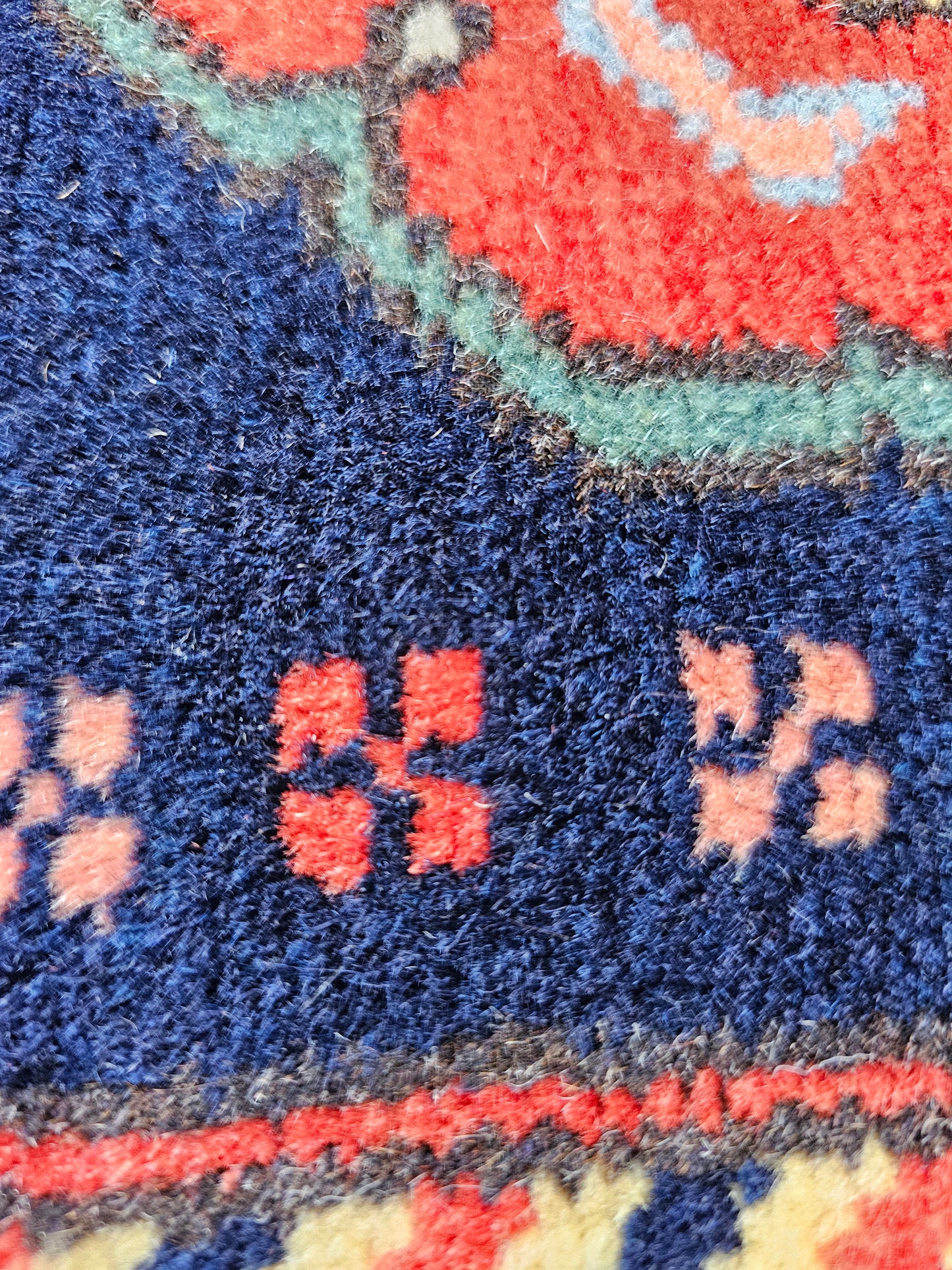 Vintage Small Rug - 1.3' x 1.6'